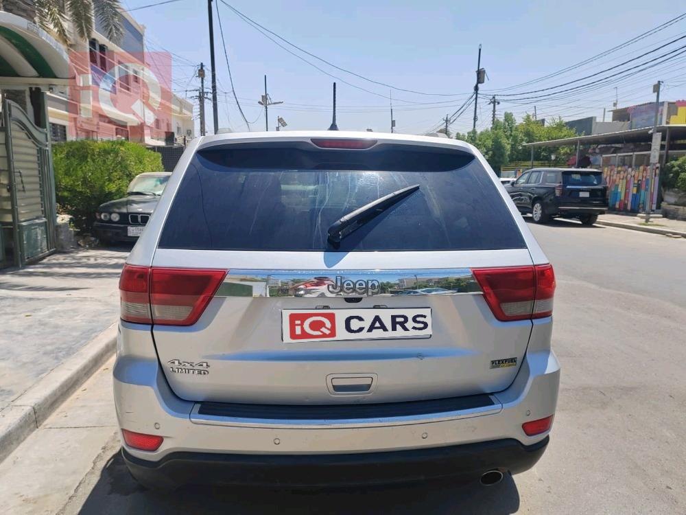 جيب جراند شيروكي